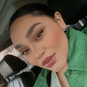 Meet your Posher, Sammii